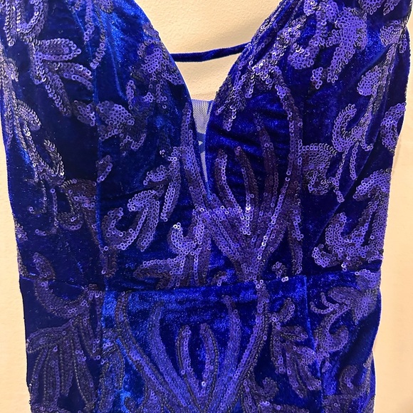 Royal Blue velvet and sequin tie back full length formal Dress juniors 5 - Picture 2 of 5